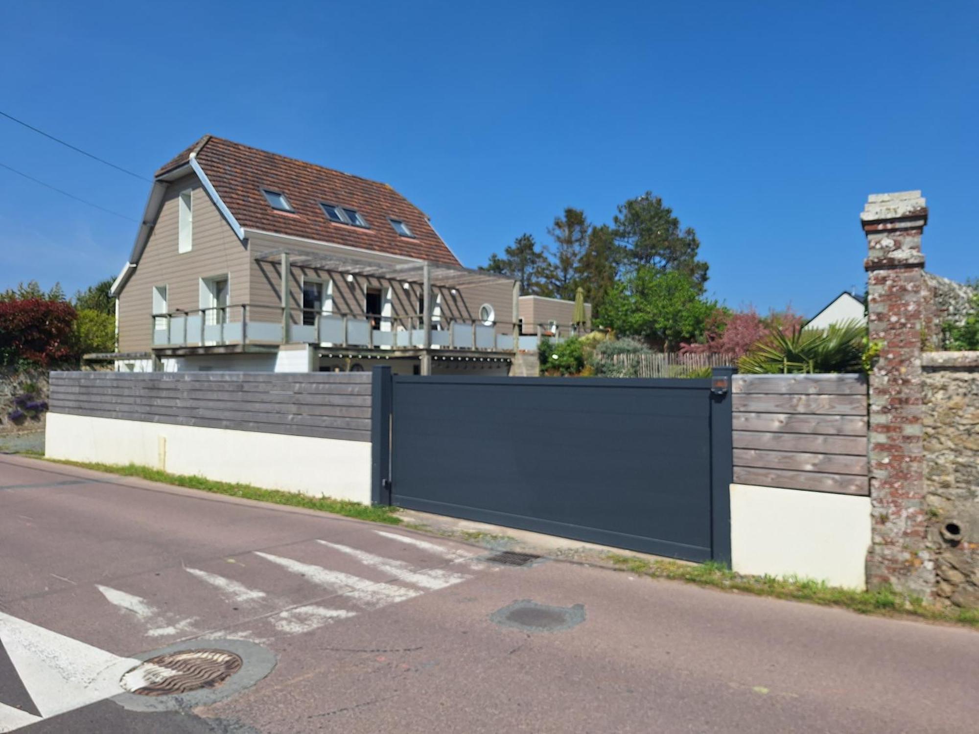 Appartement Moderne Avec Terrasse - Proche Mer Agon-Coutainville Bagian luar foto